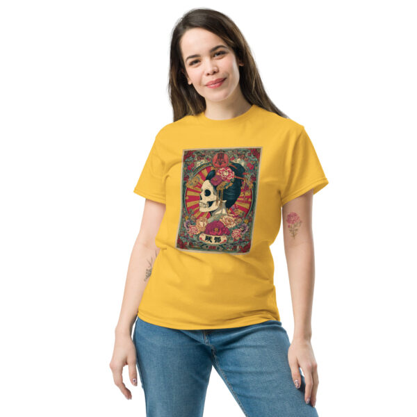 Yami no Bijin Unisex classic tee